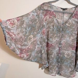 Nine West woman’s floral blouse size XL